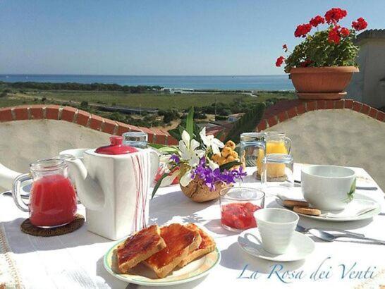 La Rosa Dei Venti Bed & Breakfast La Caletta Eksteriør bilde